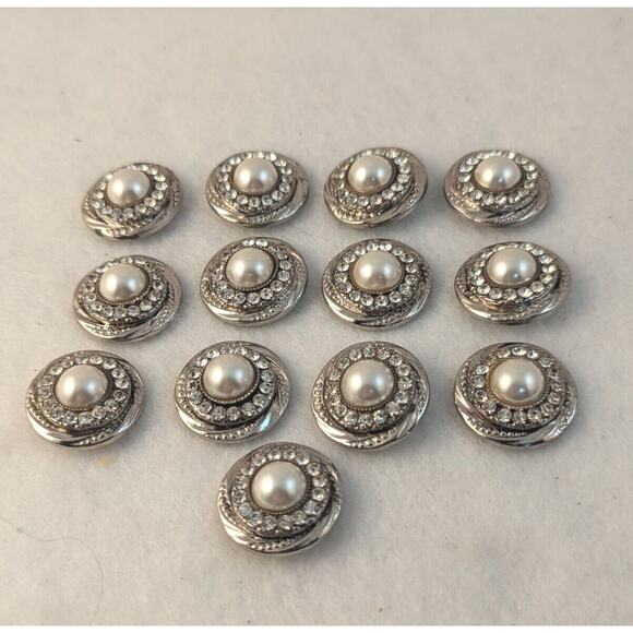 Vtge Rinestone buttons 13 Pearl Centers 7/8"Never Used Silver Color Metal - Picture 2 of 5